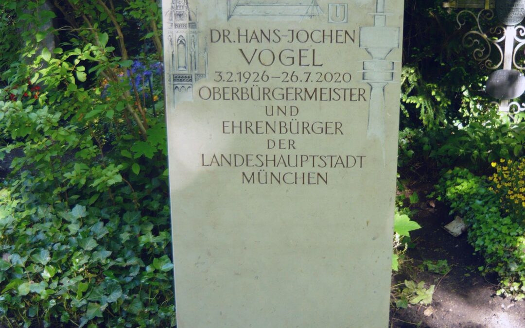 Ehrengrab der Stadt München für Alt-OB Hans-Jochen Vogel