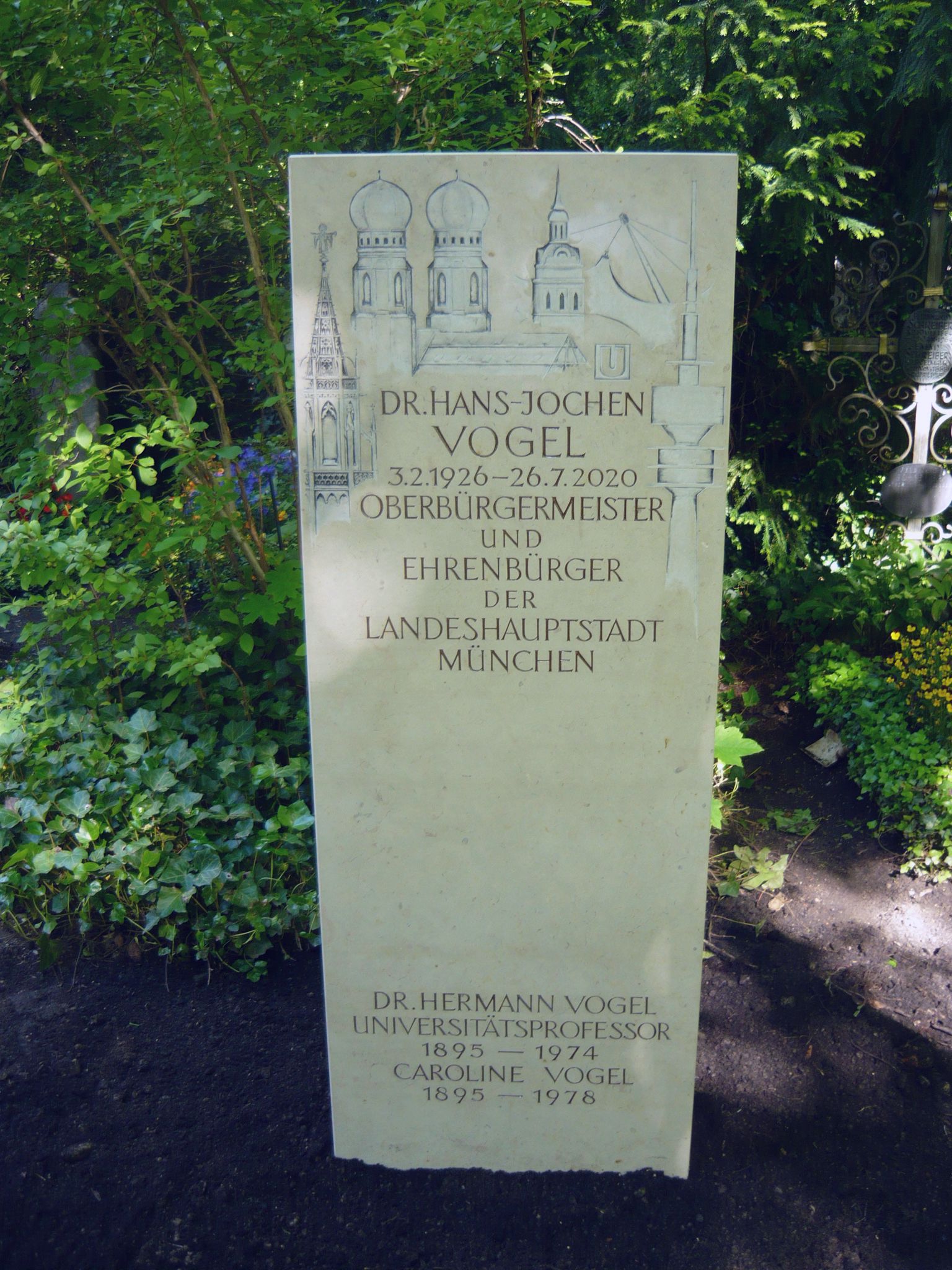 Ehrengrab der Stadt München für Alt-OB Hans-Jochen Vogel